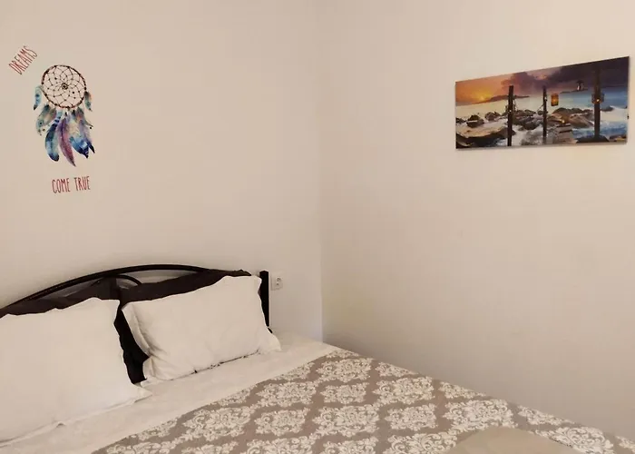 ι μυκονιάτη Nea Kallikrateia