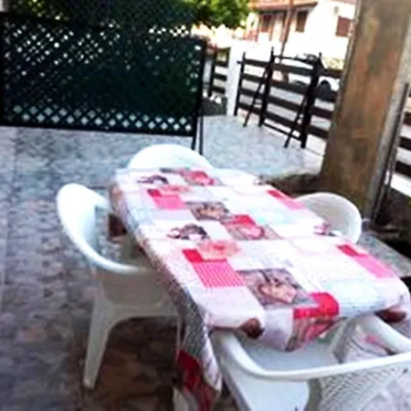 ι μυκονιάτη Lägenhet Nea Kallikrateia